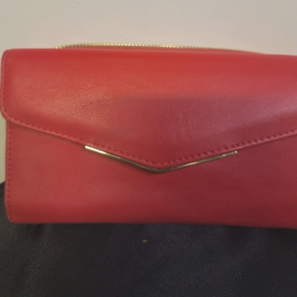 Chic Coral  Wristlet With Multi Spaces